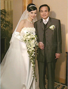 http://www.mshishang.net/pics/star/pic/7aac7e89cf4fc7441175aee026d7c401.jpg