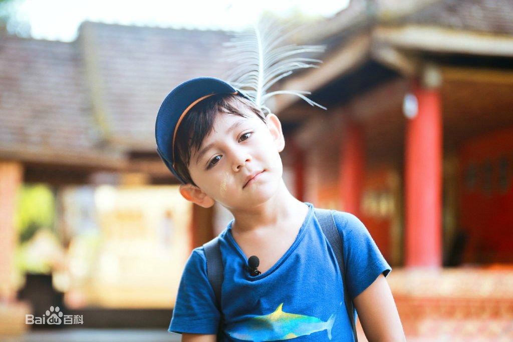 //www.mshishang.net/pics/star/pic/7d0c53c458f6f914fe12262fb6827fe4.jpg