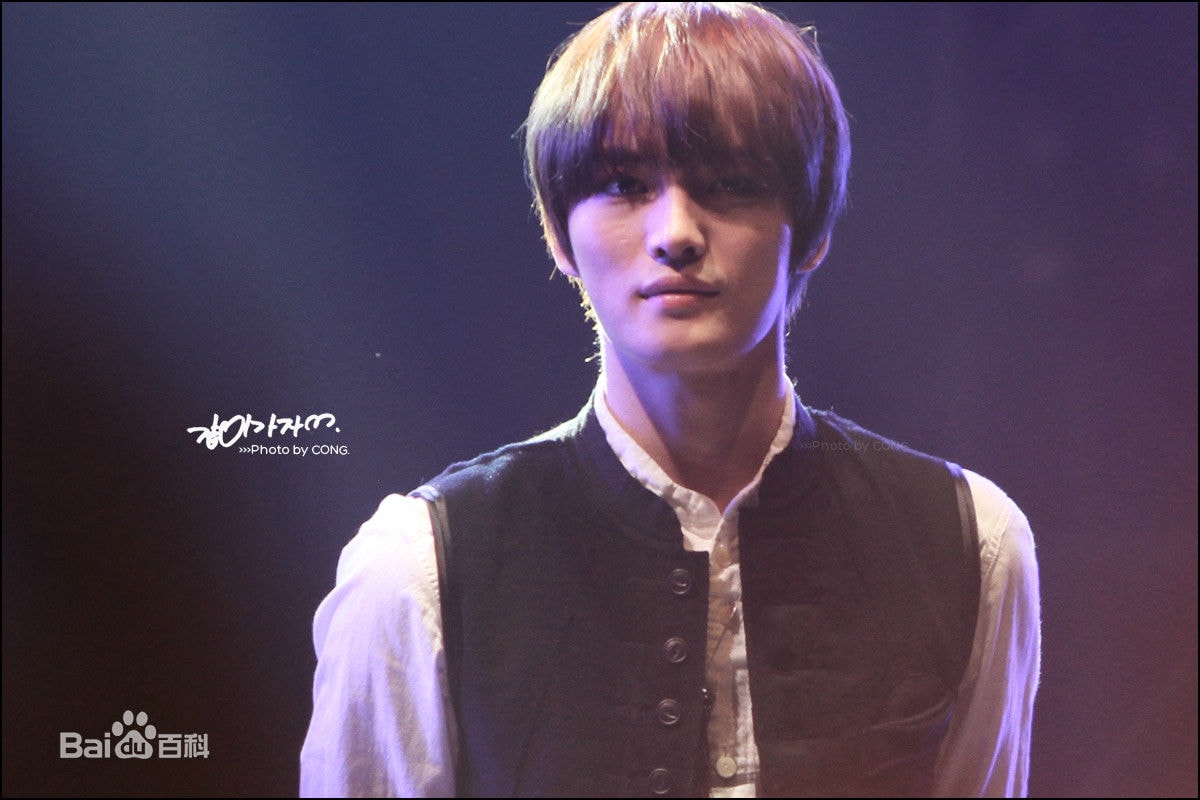 http://www.mshishang.net/pics/star/pic/7ec0672db118f3425e292024fcb7d6fc.jpg