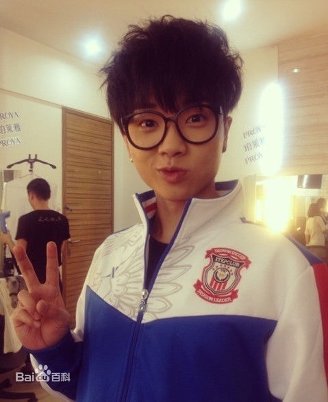 http://www.mshishang.net/pics/star/pic/84f7a080ca725b2d17401cc558e55965.jpg