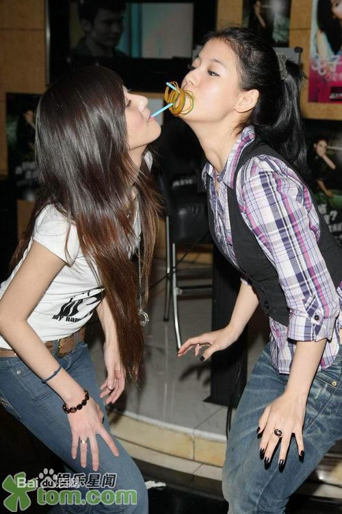 http://www.mshishang.net/pics/star/pic/8aa70bdafe7e1e552d3d026d0dc8a23a.jpg