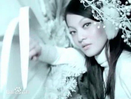 //www.mshishang.net/pics/star/pic/8b7b05a51ca3ab4164fb163f8fbb5f7b.jpg