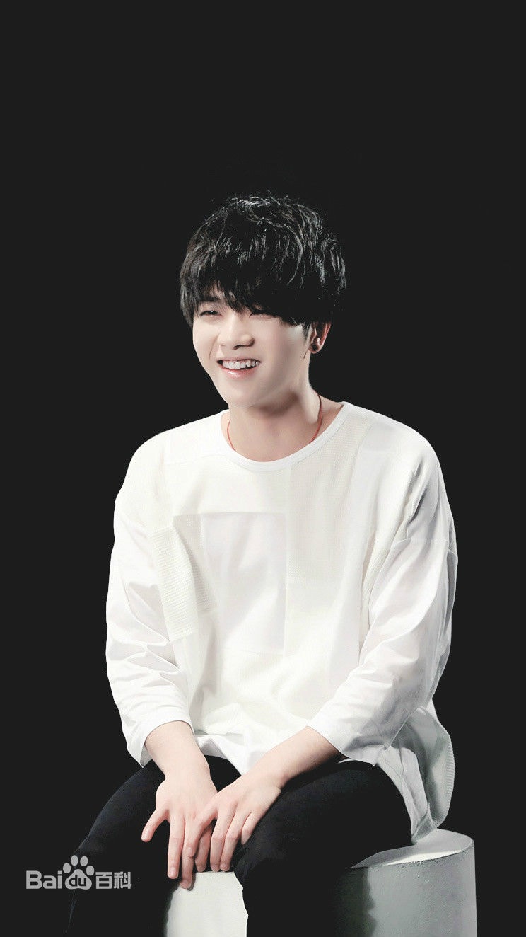 http://www.mshishang.net/pics/star/pic/8ed7095ce80bfb3a3e42f9763ab28151.jpg