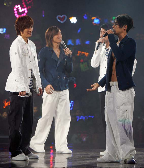 //www.mshishang.net/pics/star/pic/8fc1541262cc142b7424231d28ba6dd4.jpg