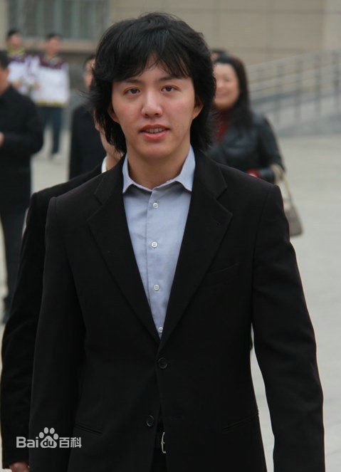 //www.mshishang.net/pics/star/pic/94786526105311fd7686d0adc0bcd126.jpg