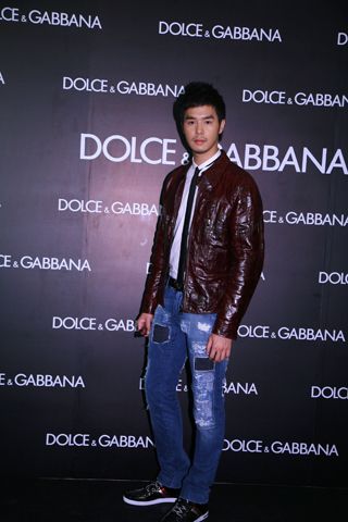 //www.mshishang.net/pics/star/pic/9516/aa38b7e56ab53e67f410518fafc2.jpg