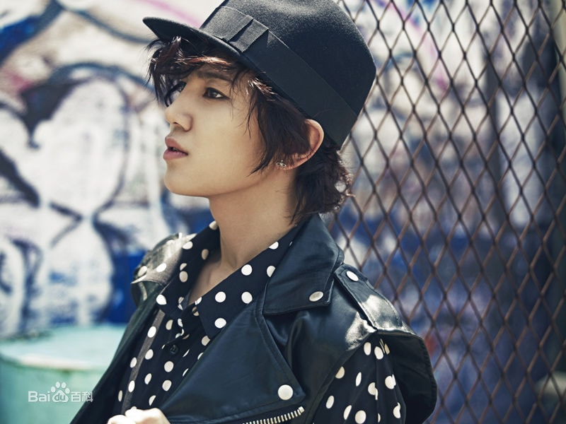 //www.mshishang.net/pics/star/pic/97b6aef4de4da2e803f6a3ebb3114b49.jpg