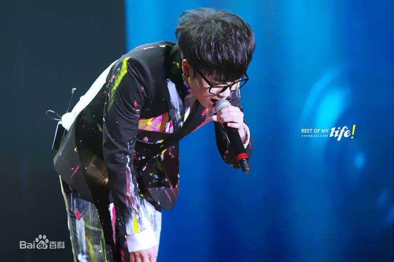 //www.mshishang.net/pics/star/pic/9eee61e4f9190ea14fc5512445c45c9e.jpg
