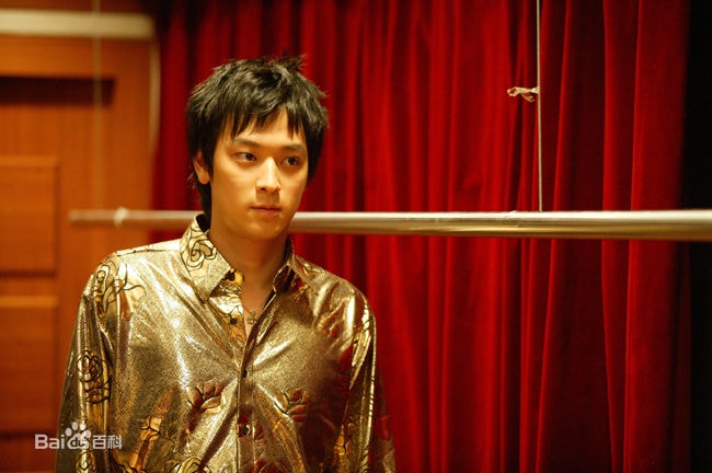 姜栋元 《魔术》（2004） 11
