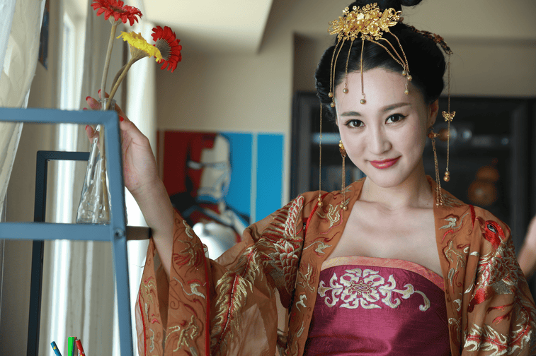 http://www.mshishang.net/pics/star/pic/ab29/b204a6e084bc991e25b7f57924d1.jpg