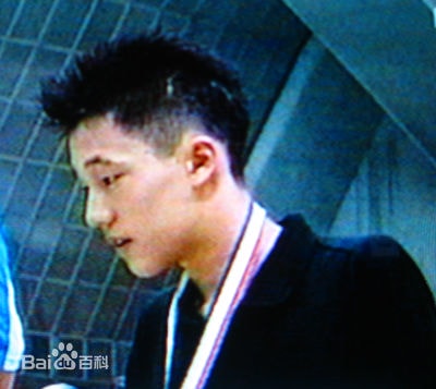 //www.mshishang.net/pics/star/pic/ae514460bc550841efc0348f76da015a.jpg