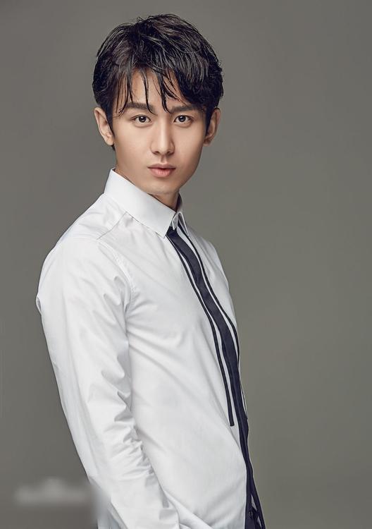 http://www.mshishang.net/pics/star/pic/b9dfc4d9a9f5038ab2dad7dbe64dcd35.jpg