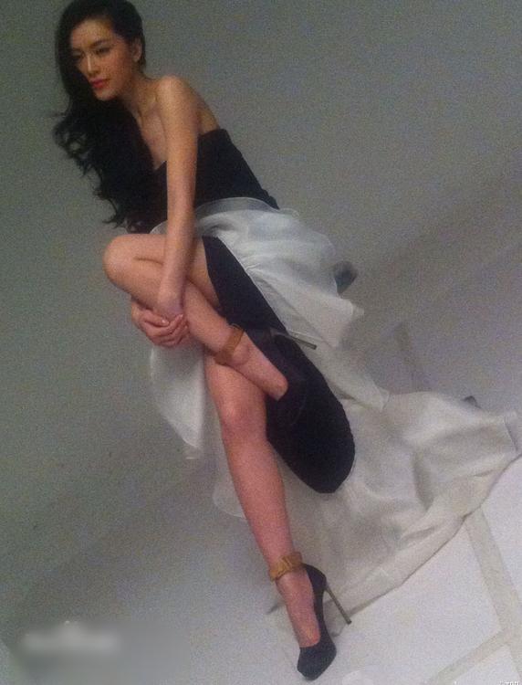 http://www.mshishang.net/pics/star/pic/ba80e9d213bd0f33304423de79a5bc62.jpg