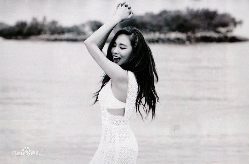王霏霏 ELLE 23