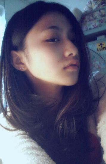 //www.mshishang.net/pics/star/pic/c12b60a216fc2a7458d875a6997d935a.jpg