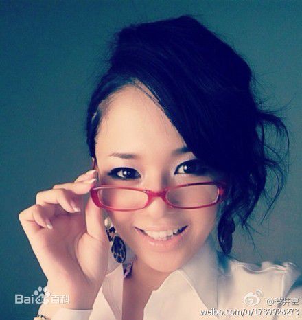 //www.mshishang.net/pics/star/pic/c3d666dd41916000379699b63bb28138.jpg