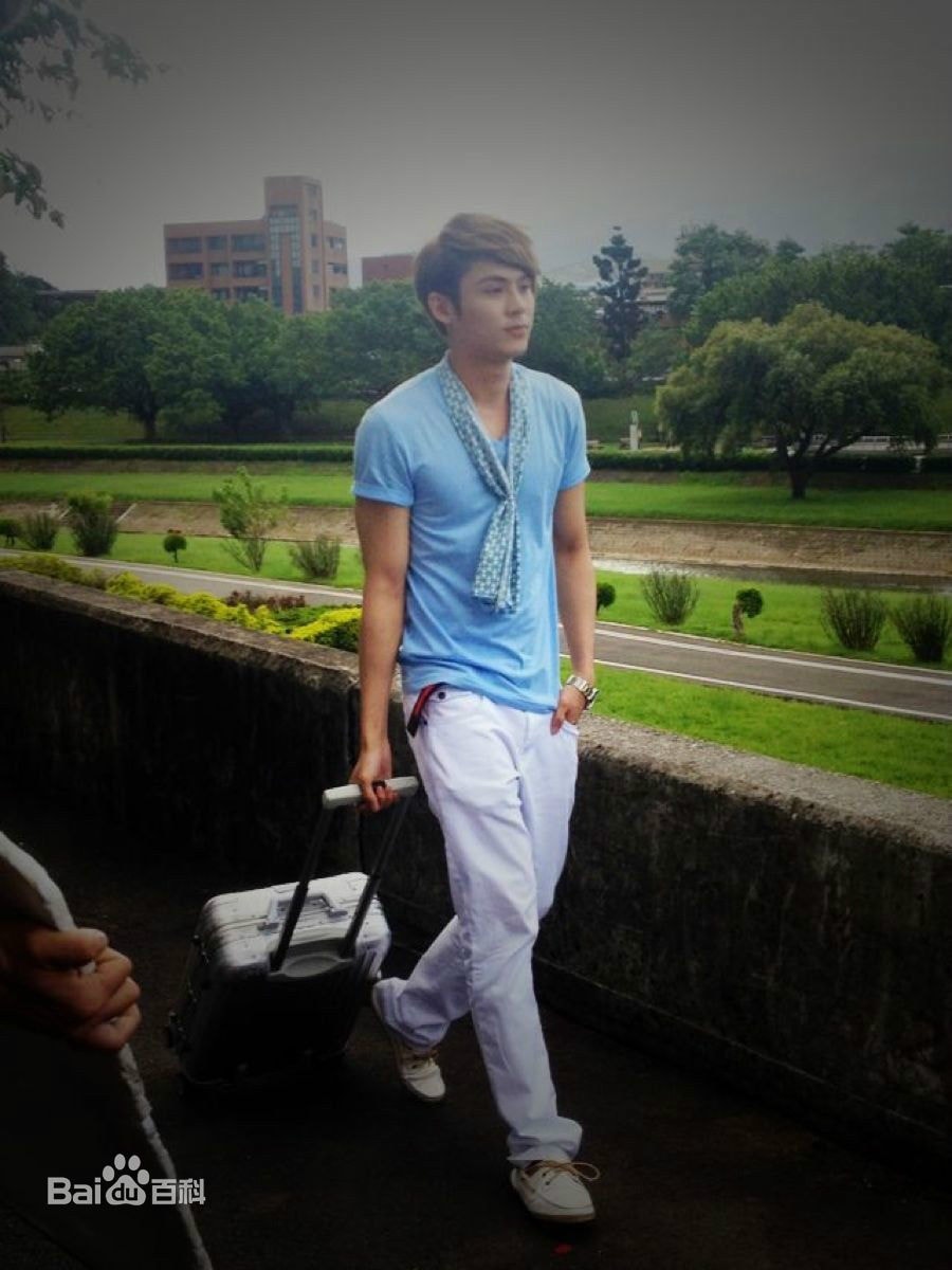 http://www.mshishang.net/pics/star/pic/c46685be5dd713cae3188775db2e369c.jpg