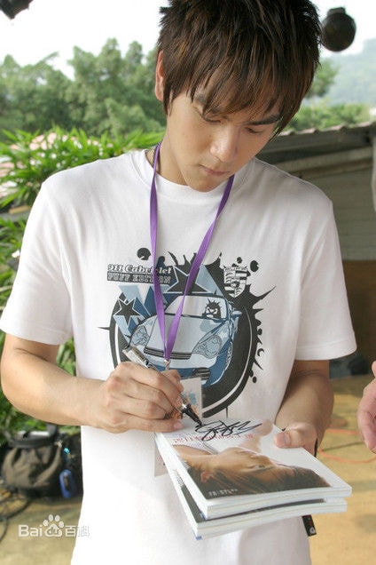 http://www.mshishang.net/pics/star/pic/c956bc61b25264627ef00862dccd6547.jpg