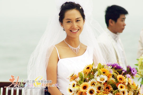 //www.mshishang.net/pics/star/pic/c98a12a2028e1784a4af2cd62036ebaf.jpg