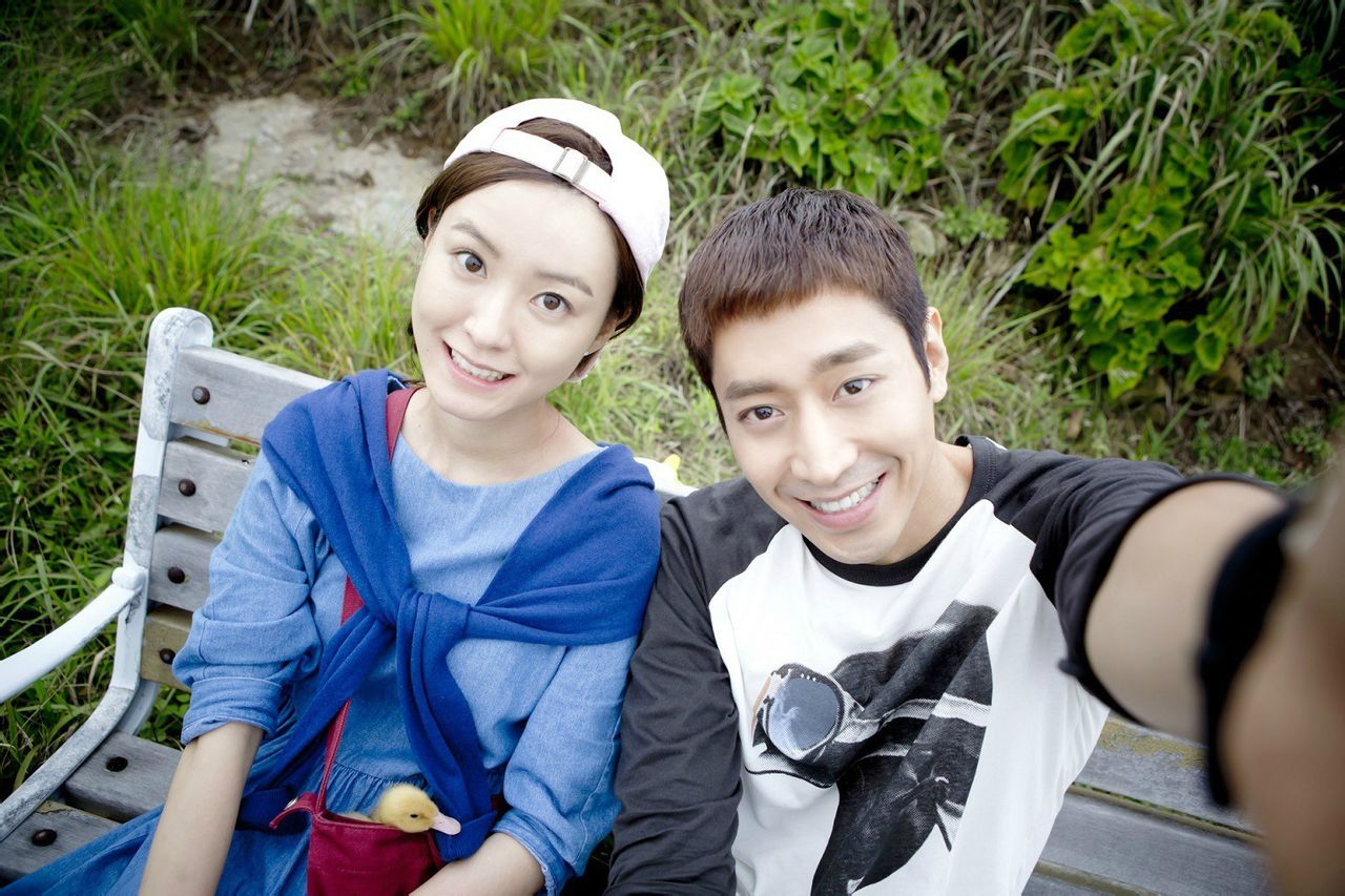 //www.mshishang.net/pics/star/pic/cada726502b4072c4771e0ea8cd7211a.jpg