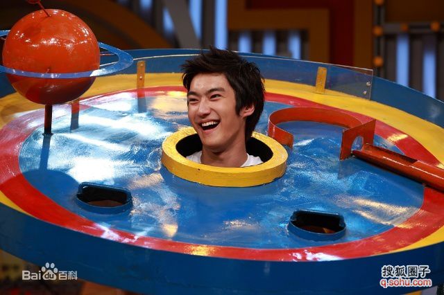 http://www.mshishang.net/pics/star/pic/cb7be49f2a17cba095c52947c7d606ee.jpg