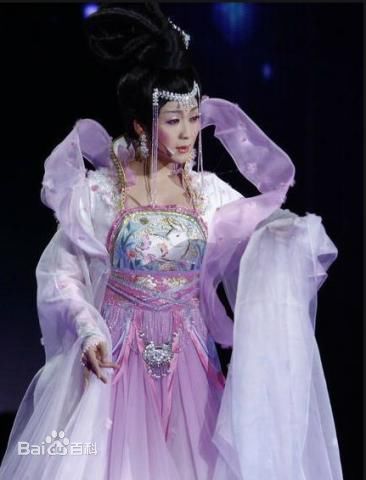 http://www.mshishang.net/pics/star/pic/cd195c5cb9f607e6ead0b0cd4e2e9f8e.jpg