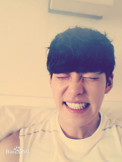 http://www.mshishang.net/pics/star/pic/d41fb8475918f235796567a42e7f6a0a.jpg