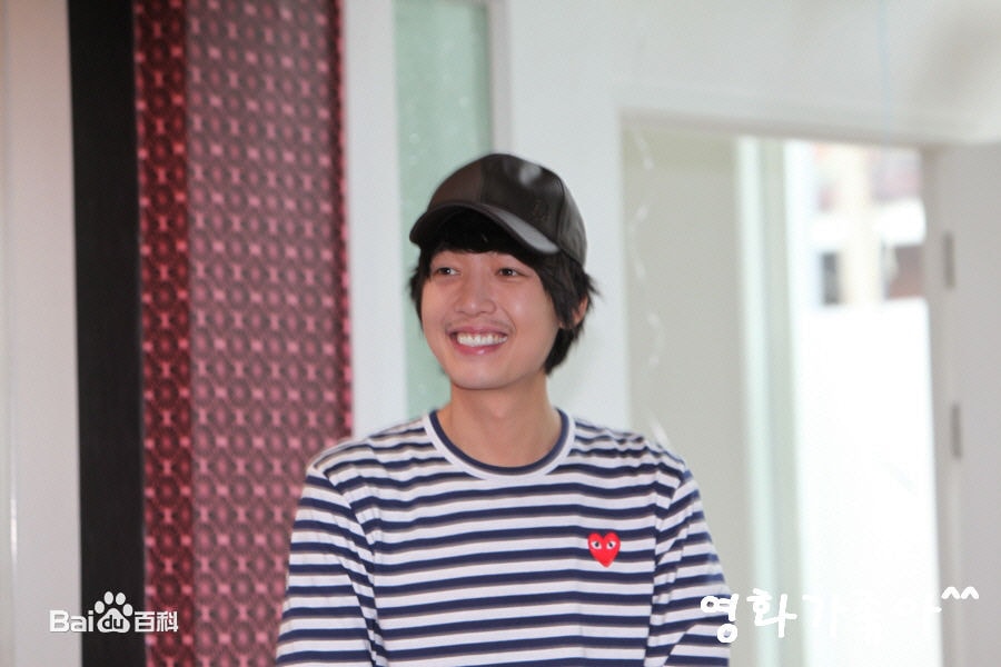 http://www.mshishang.net/pics/star/pic/d8325ace64fc00da3ce90ca33339f68b.jpg