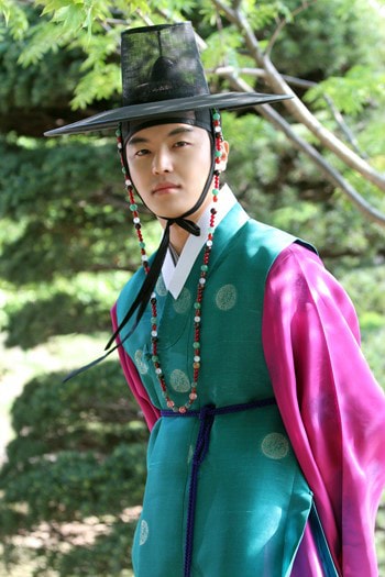 http://www.mshishang.net/pics/star/pic/e57cf0c89c9eeee4ea601ec1163898fd.jpg