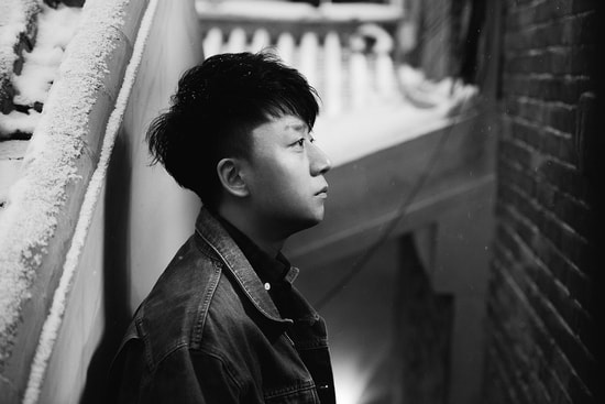 //www.mshishang.net/pics/star/pic/e68716ec9a635ae383984b901a57e29c.jpg