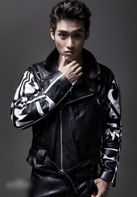 //www.mshishang.net/pics/star/pic/e6c52edc14c03bb08c71802c8822a037.jpg