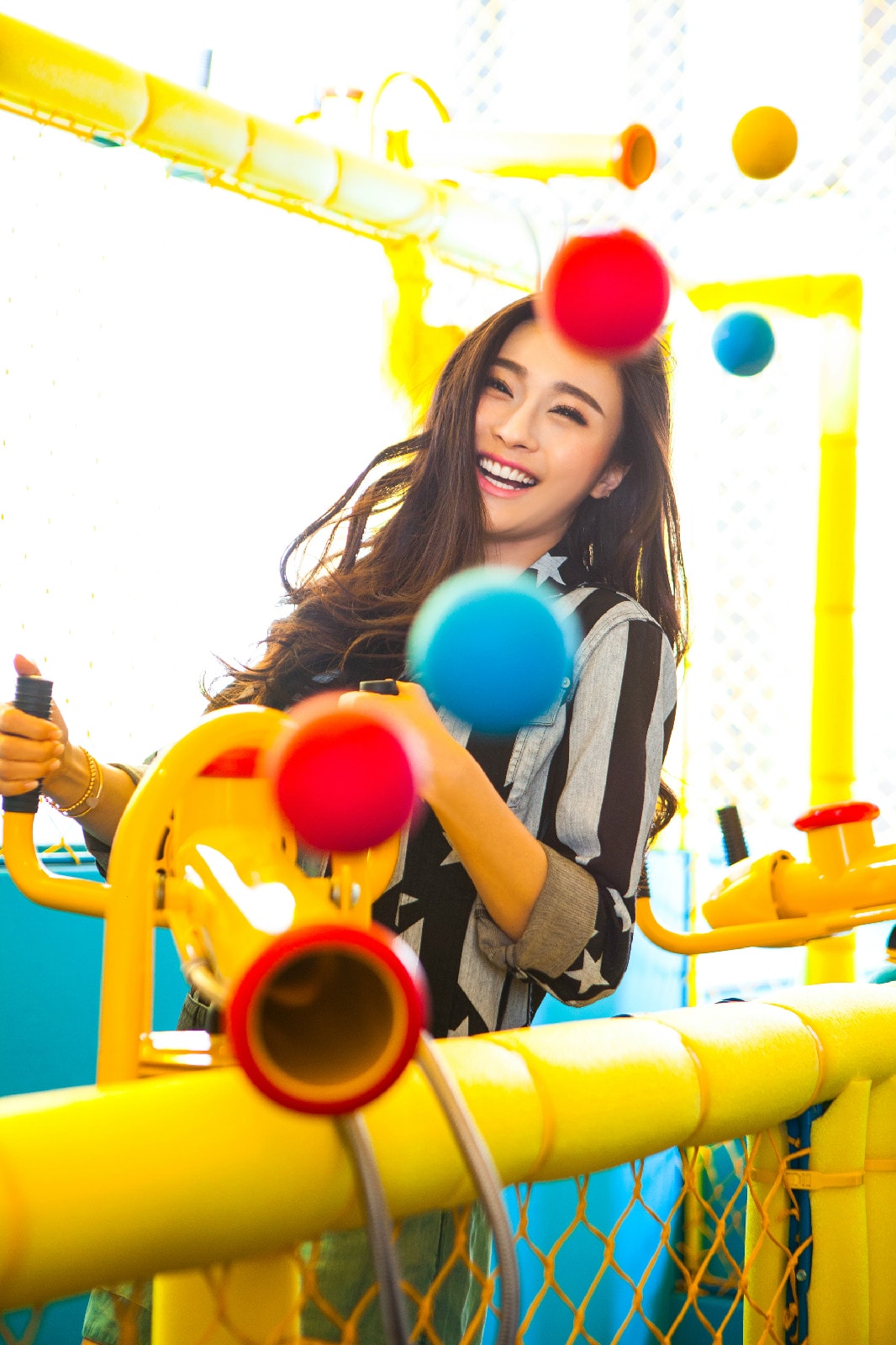 //www.mshishang.net/pics/star/pic/fa271e321e5cdcb28abeaf1871c7d558.jpg