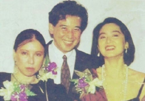 28年前的旧照曝光，颜值巅峰期的林青霞秒杀身旁的张曼玉 