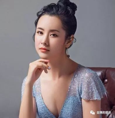 杨明娜，她今年才41岁，就已经成了专门饰演婆婆和师娘的专业户 
