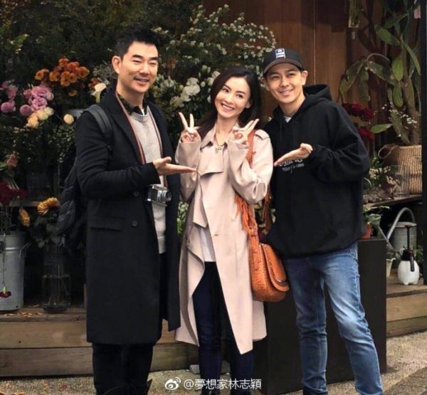 林志颖晒与张柏芝任贤齐合照 三人都是冻龄 