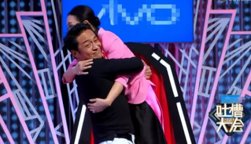 马景涛强吻刘嘉玲全场嘉宾都尴尬 宁静周海媚叶童也被他强吻过 