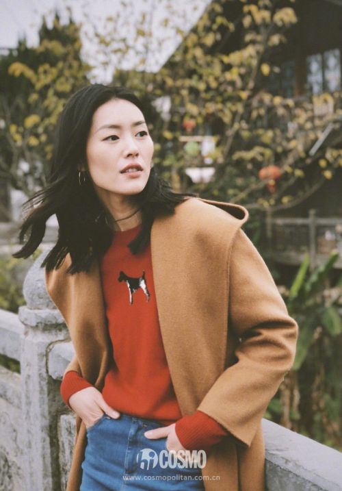 刘雯倪妮金晨的卡通毛衣穿上身 秒回18岁！ 