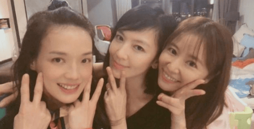 舒淇林心如林熙蕾姐妹淘聚会 保养得当甜似少女 