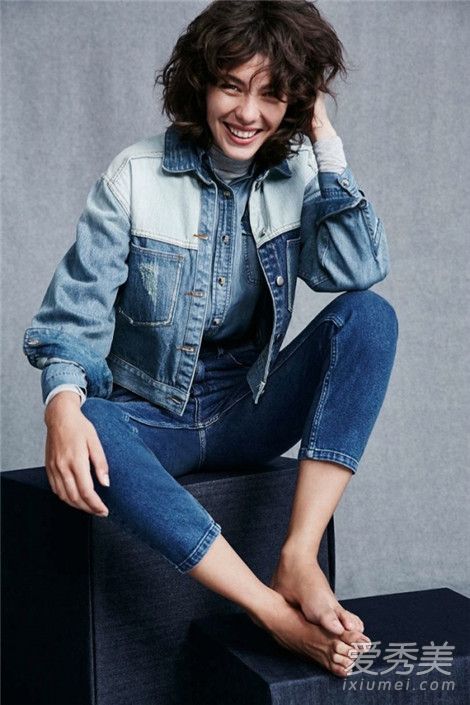 牛仔外套配衬衫——混搭才是最高级的时髦 