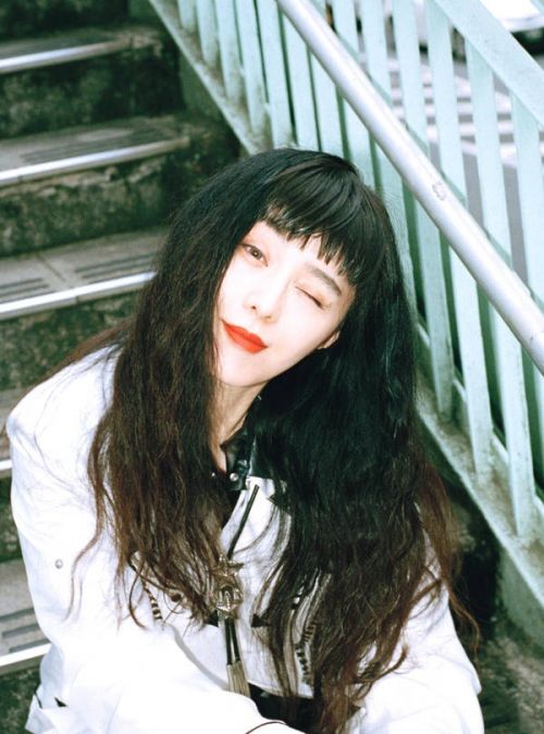 范冰冰登杂志封面 零PS呈现真实之美 