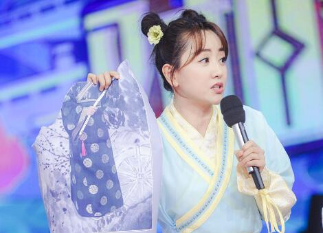 快乐大本营最新一期杨蓉绑哪吒头 实力cos何炅 