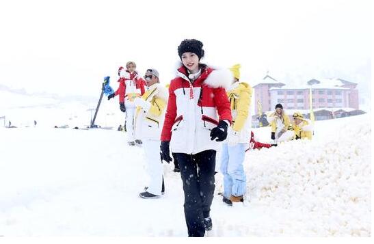 奔跑吧2018第三期冰雪趣味运动会 提前助力2022年北京冬奥会 