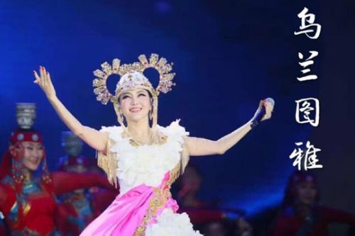 乌兰图雅的所有歌曲 云飞与乌兰图雅结婚照 