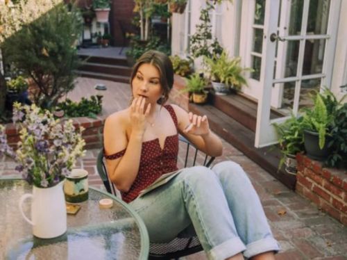 “小粗腿”夏天怎么穿才显腿细？除了长裙还能这样穿 