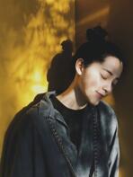 快来get欧阳娜娜这些拍照技巧，变身聪明可爱的时尚仙女吧~
