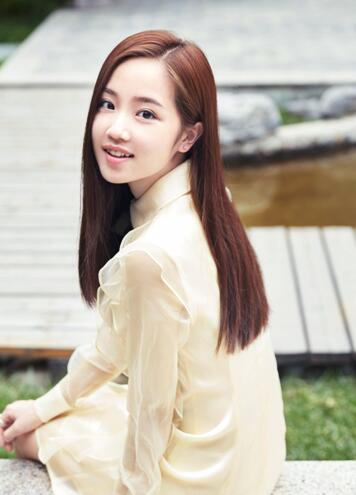 杨志雯成人礼元气满满 高考497超北京艺考157分 