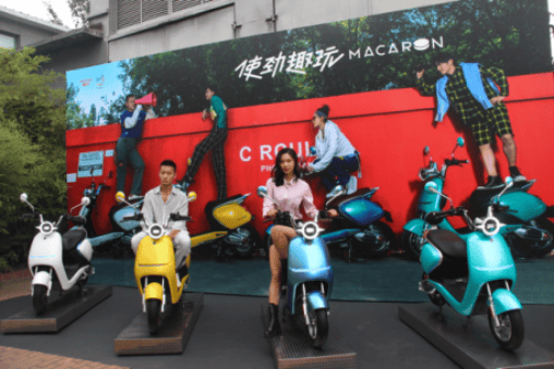 爱玛发布时尚高端电摩玛卡龙，受期待的何止指纹解锁