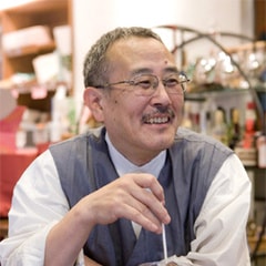 中村嘉葎雄 