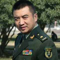 洪卫 