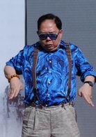 黄一飞